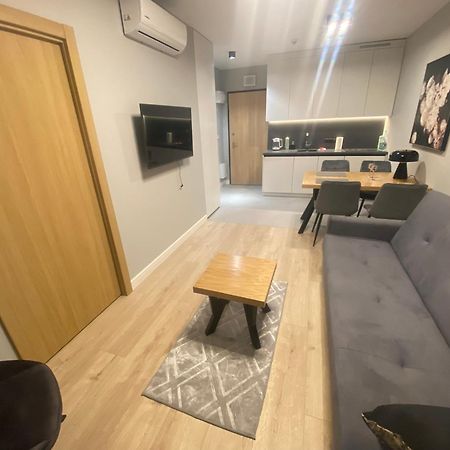 Wiktoryn 6 Piekne Nowe Apartamenty Z Duzymi Balkonami Варшава Экстерьер фото